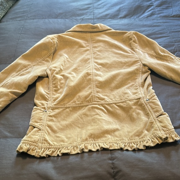 Eivissa Button Up Lace Ruffled Cropped Jacket - Picture 4 of 9